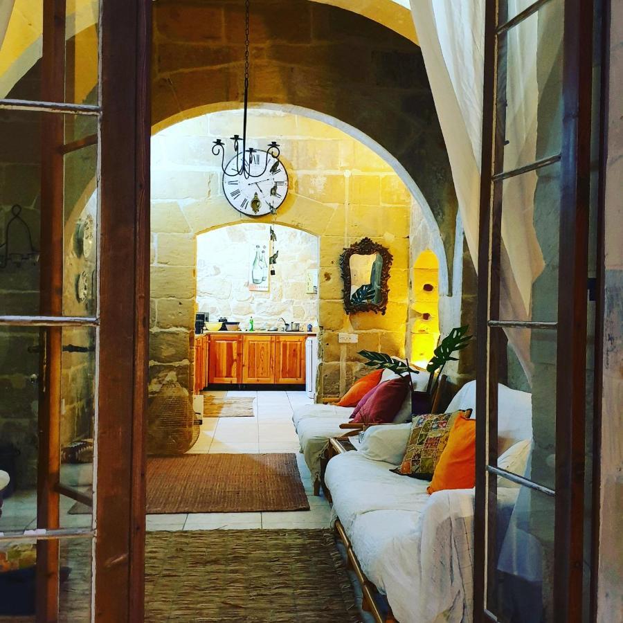 Bedroom Buddha External Bathroom Kerċem Exterior foto