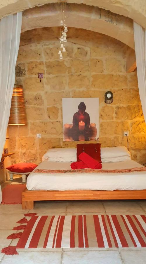 Bedroom Buddha External Bathroom Kerċem Exterior foto