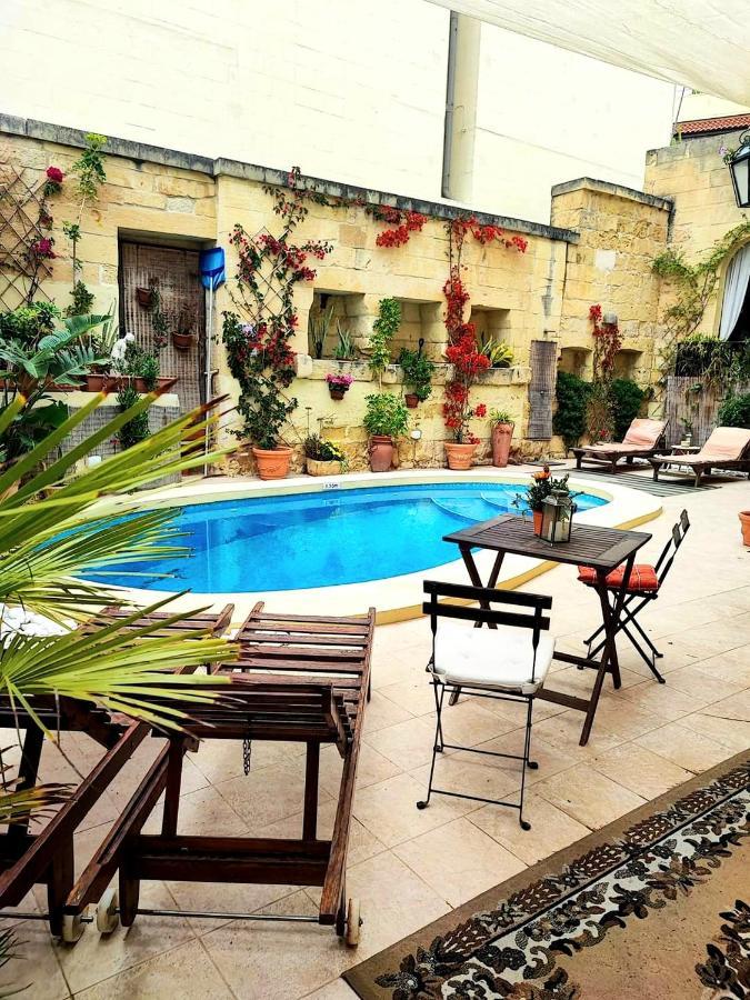 Bedroom Buddha External Bathroom Kerċem Exterior foto