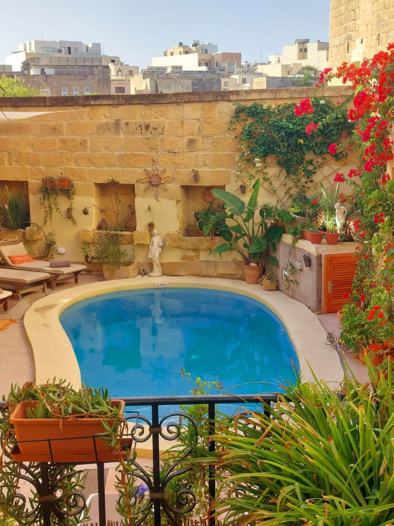 Bedroom Buddha External Bathroom Kerċem Exterior foto